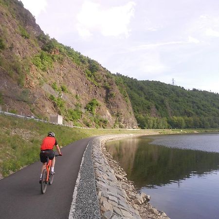 Apartman Vrane Vrané nad Vltavou Exteriör bild
