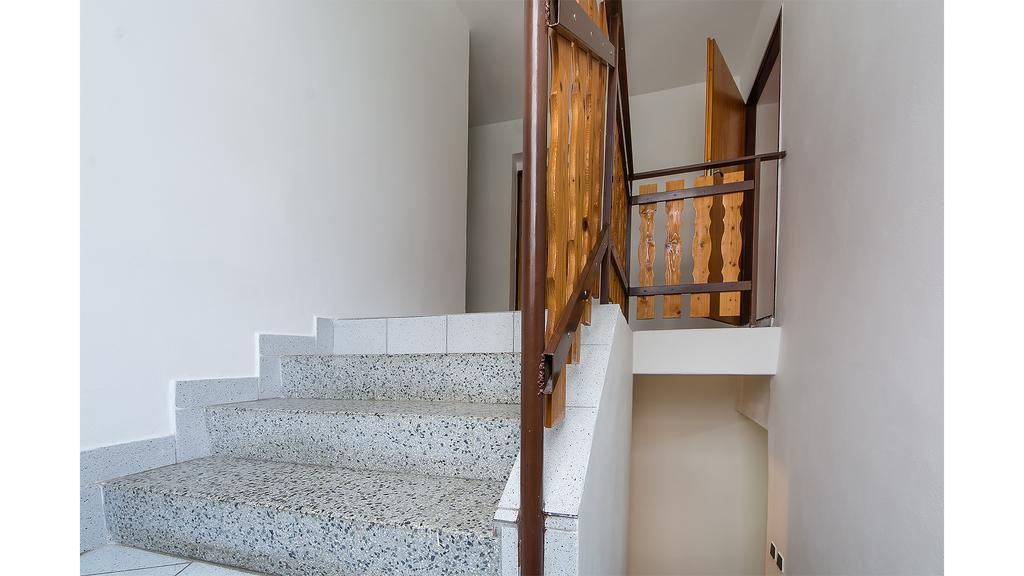 Apartman Vrane Vrané nad Vltavou Exteriör bild